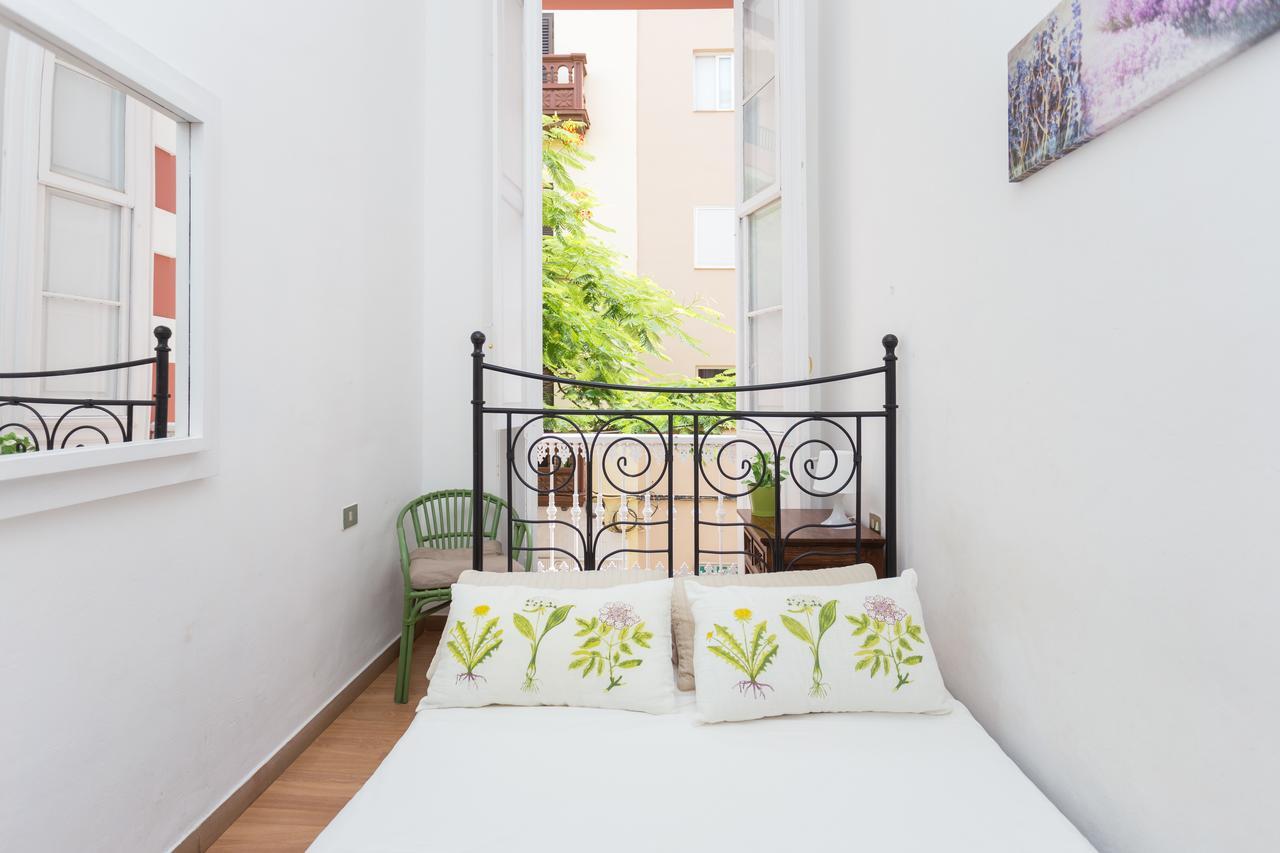 Pension Casablanca B&B Tenerifeサンタクルスデテネリフェ エクステリア 写真